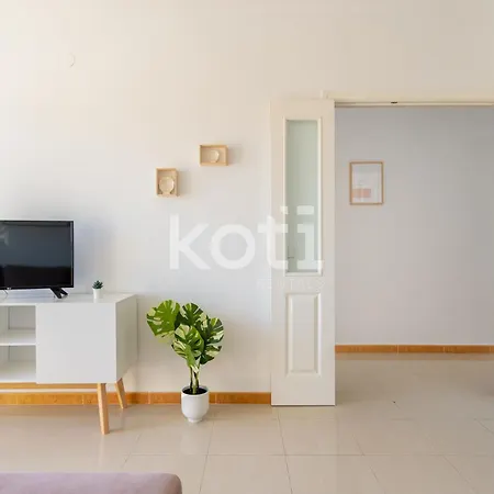 Koti - Nenufar Апартаменти Фуенхірола